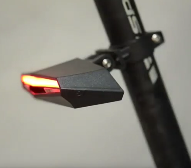 Feu arrière pour vélo intelligent Balmy